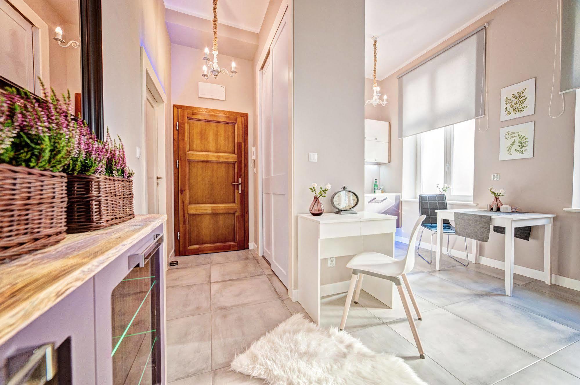 E-Apartamenty Swiety Marcin Poznan Exterior photo